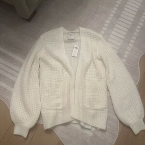 Abercrombie & Fitch Cream Cardigan Sweater